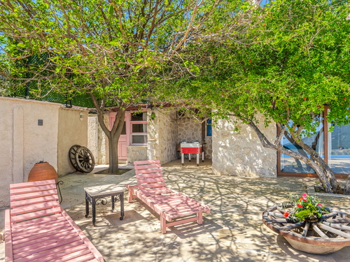  gece  -  Kasım
  | Kalkan Üzümlü'de Çocuk Havuzlu, Deniz Manzaralı 6 Kişilik Villa